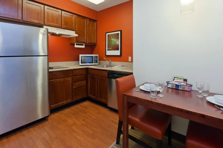 indcr-kitchen-0022-hor-clsc